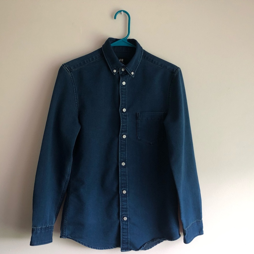 Men's Long Sleeve 1 Pocket Blue Shirt.